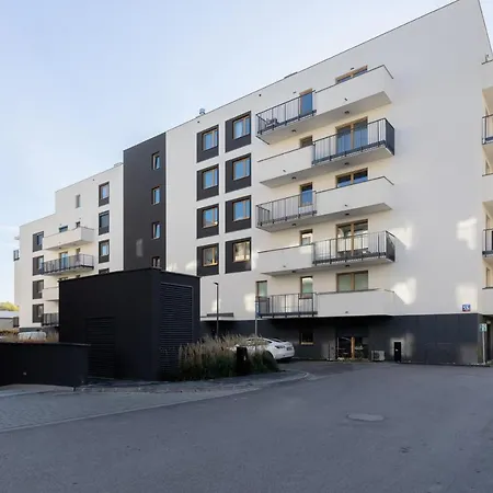 Lopuszanska With Parking Place By Renters 公寓 *